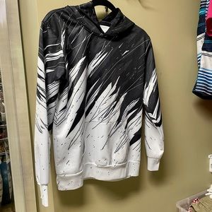 Preteen boys hoodie.  Size is large, but fits more like a 14/16.